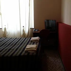 2* Hotel Acquaverde